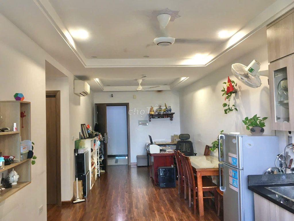 Bán căn hộ chung cư 176 Định Công (mặt đường 2.5)