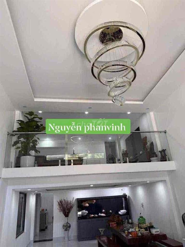 CHO THUÊ NHÀ MẶT TIỀN NGUYỄN PHAN VINH PHƯỜNG SƠN TRÀ  1MB rộng để kin