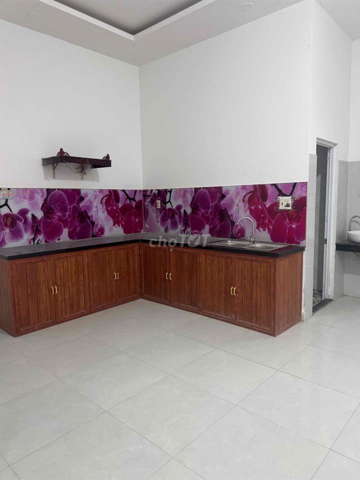 cho thuê nhà cấp 4 sau lưng mặt tiền đinh thị vân