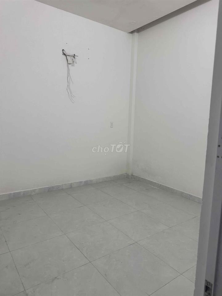 cho thuê nhà cấp 4 sau lưng mặt tiền đinh thị vân