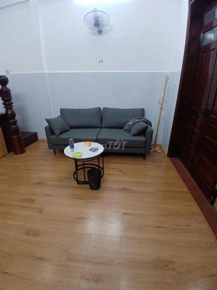 Cho thuê nhà kiệt Lê Duẩn. Gần Hoàng Hoa Thám.  - Nhà gác lửng. Diện t