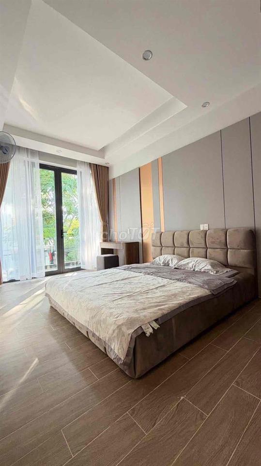 Nhà mặt tiền đường 10m5 Trần Nguyên Đán, gần chợ Trần Đình Tri.