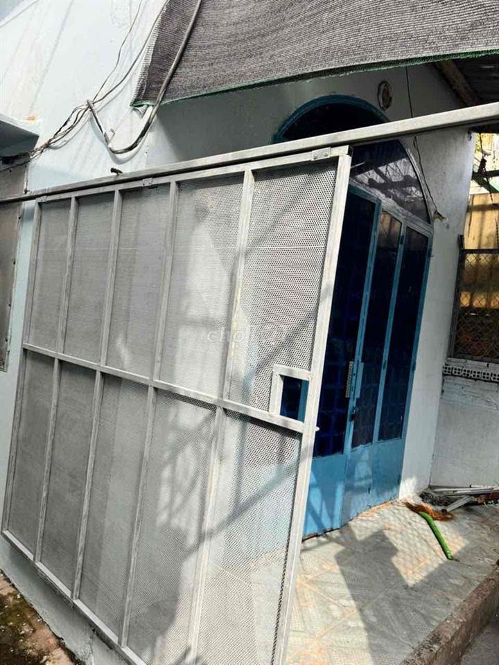 cần cho thuê nhà nguyên căn rộng nhoeeuf phòng
