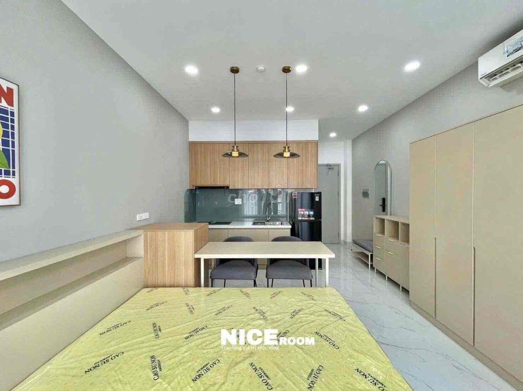 Căn hộ Studio tách bếp_Balcon_40m2 sát Quận 1