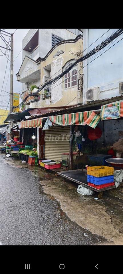 nhà bán mặt tiền chợ lạc quang