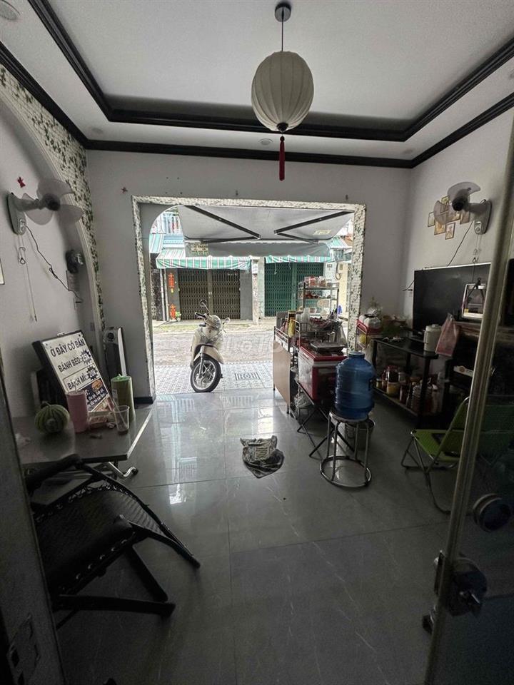Mặt Bằng Ở Chợ Trần Văn Quang