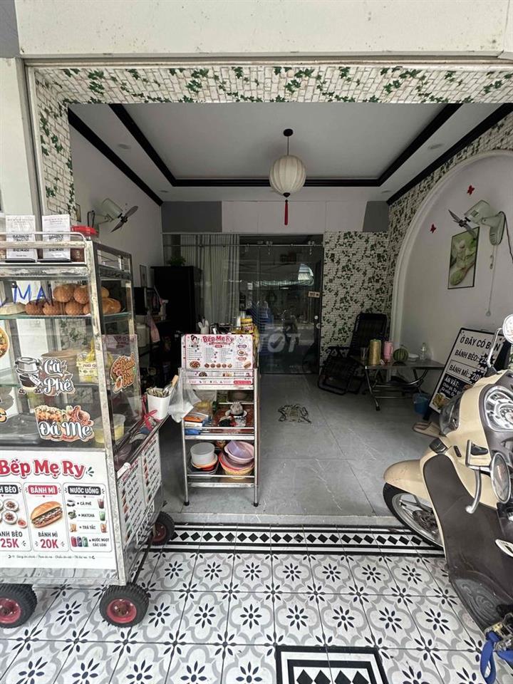 Mặt Bằng Ở Chợ Trần Văn Quang