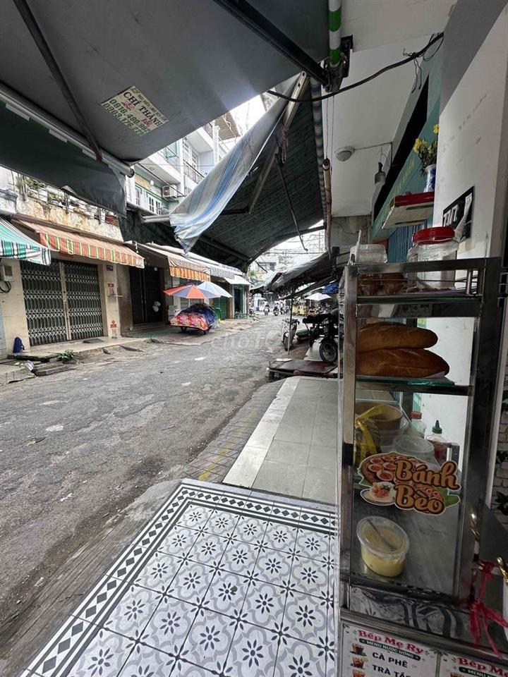 Mặt Bằng Ở Chợ Trần Văn Quang