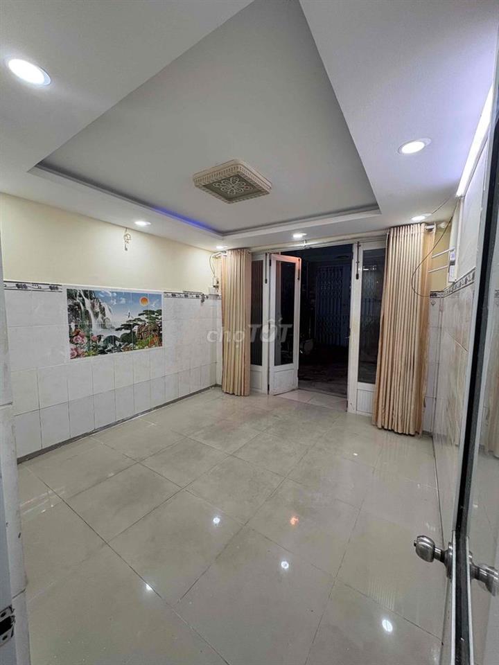 —Nhà cho thuê nguyên căn Hẻm thông đường Phú Thọ Hoà, Tân phú