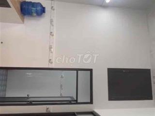 Nhà mới xây đẹp, ngay trung tâm bán hoặc cho thuê