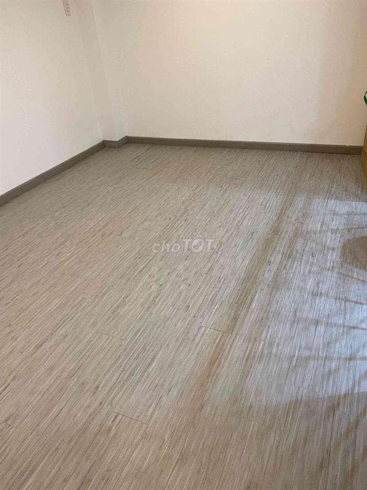 Cho thuê nhà mặt tiền 2 ôtô né nhau tiện làm văn phòng.mua bán đa nghe