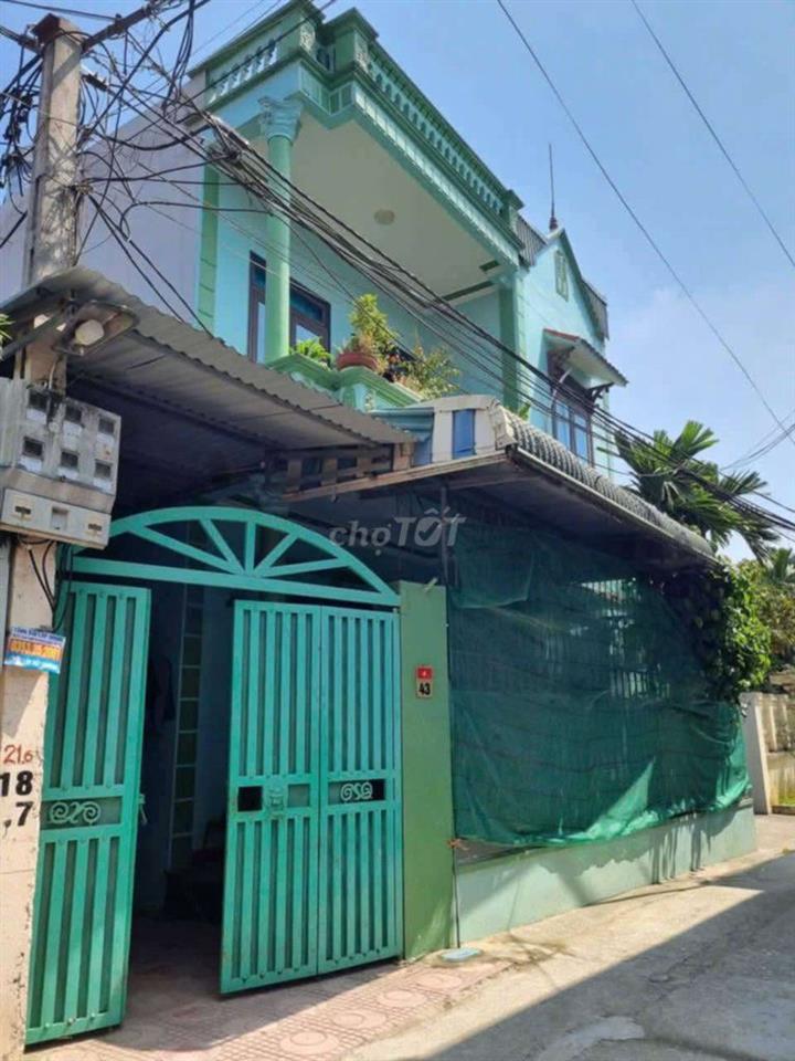 nhà 2 tầng 266 mét vuông 