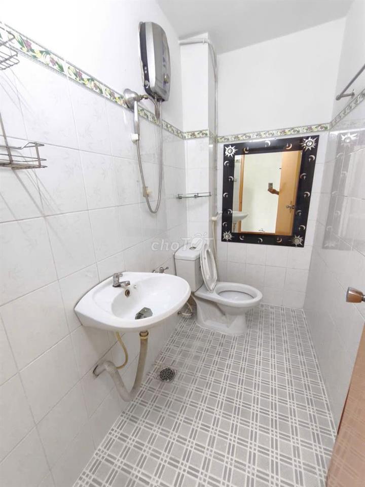Mặt Tiền Kinh Doanh Bùi Quang Là 60m2 1 Trệt 2 lầu Sân thượng 5 PN