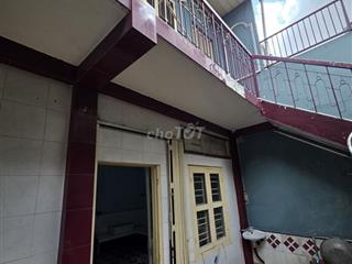 CHO THUÊ NHÀ CHÍNH CHỦ (CÓ GÁC) - P.1 TRẦN QUỐC TUẤN (GẦN EMART)