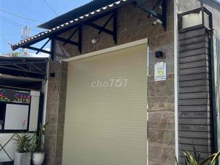 Nhà phố mặt tiền cho thuê