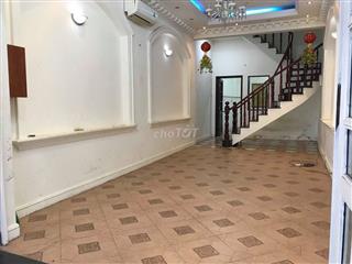 Cho thuê mặt bằng tầng trệt 50m2 tại 2/10 Hồng Hà, 13tr VND