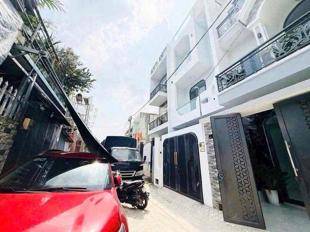Bán Nhanh - Giá : 4 tỷ 9 - Nhà 3 LẦU gần VINHOME GRAND PARK
