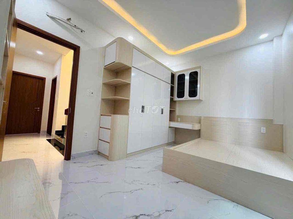 Bán Nhanh - Giá : 4 tỷ 9 - Nhà 3 LẦU gần VINHOME GRAND PARK