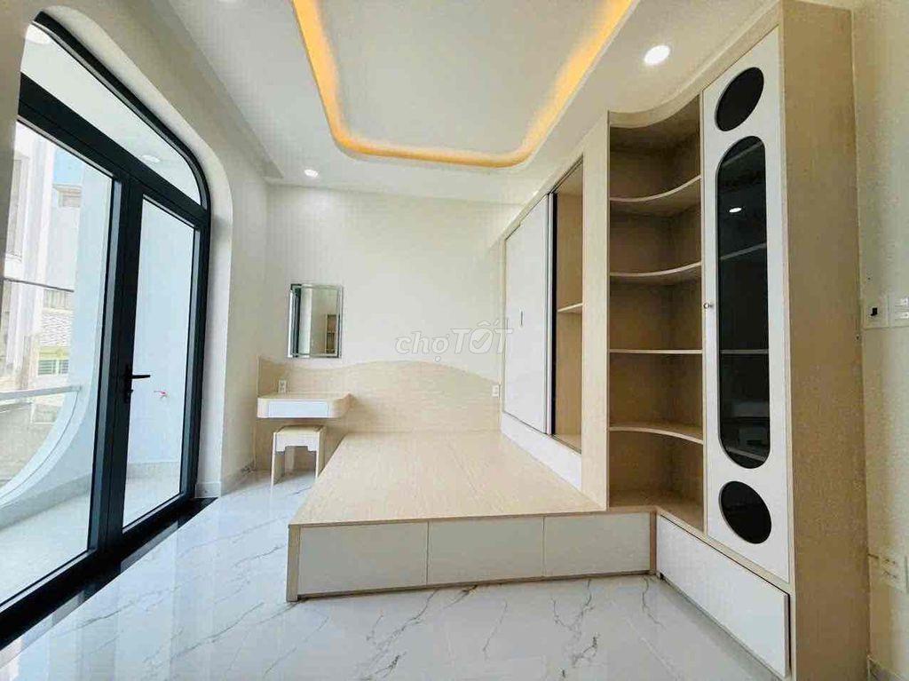 Bán Nhanh - Giá : 4 tỷ 9 - Nhà 3 LẦU gần VINHOME GRAND PARK