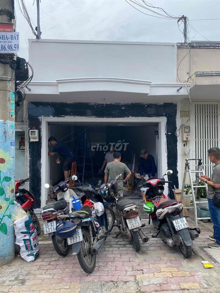 mặt bằng đại lộ 2 mới sơn sữa xong
