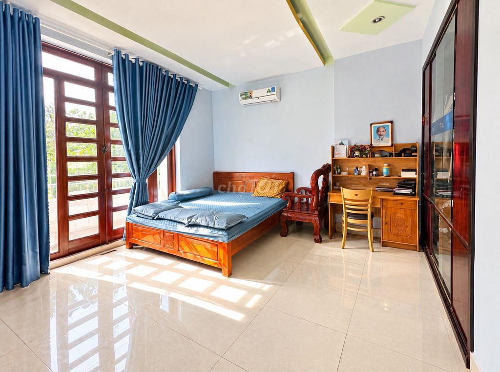 MẶT TIỀN KINH DOANH – NHÀ 3 TẦNG TRỤC CHÍNH KDC VINCOM DĨ AN 