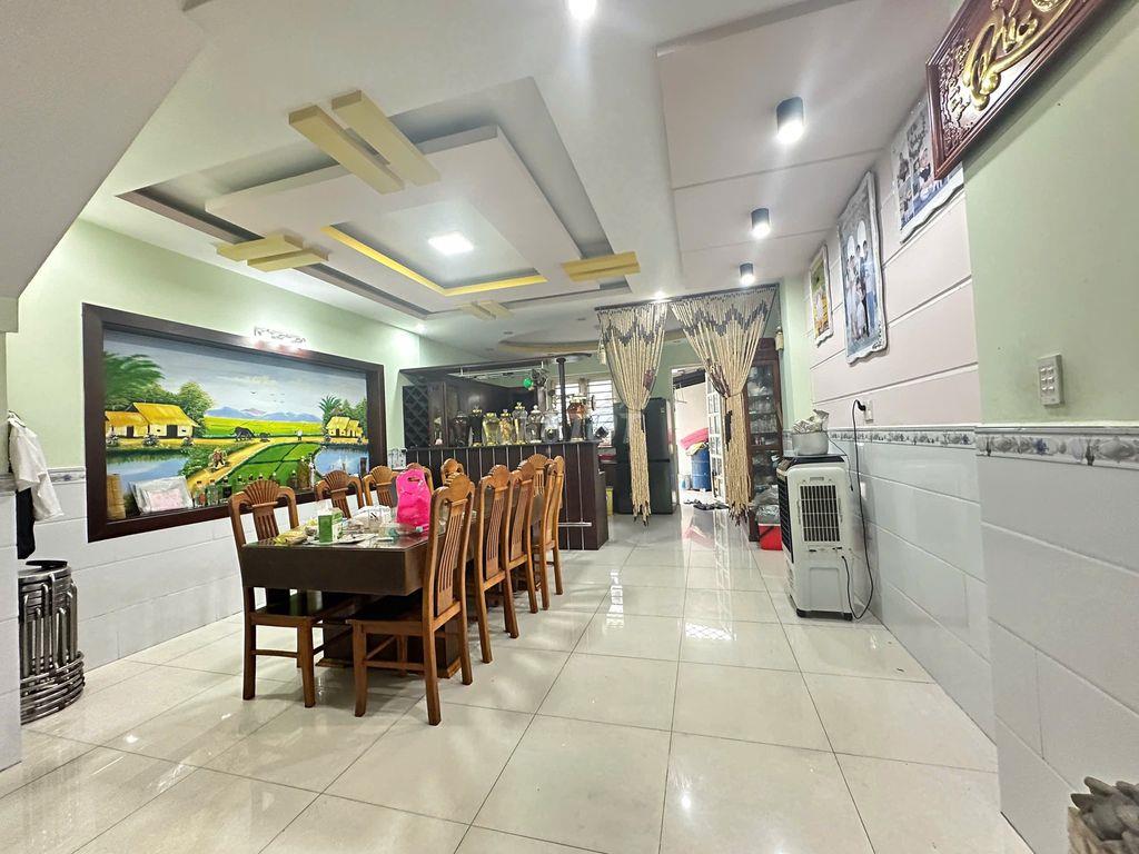 MẶT TIỀN KINH DOANH – NHÀ 3 TẦNG TRỤC CHÍNH KDC VINCOM DĨ AN 