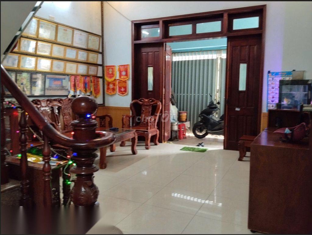NHÀ ĐẸP DĨ AN – 1 TRỆT 1 LẦU + SÂN THƯỢNG, GIÁ 4 TỶ