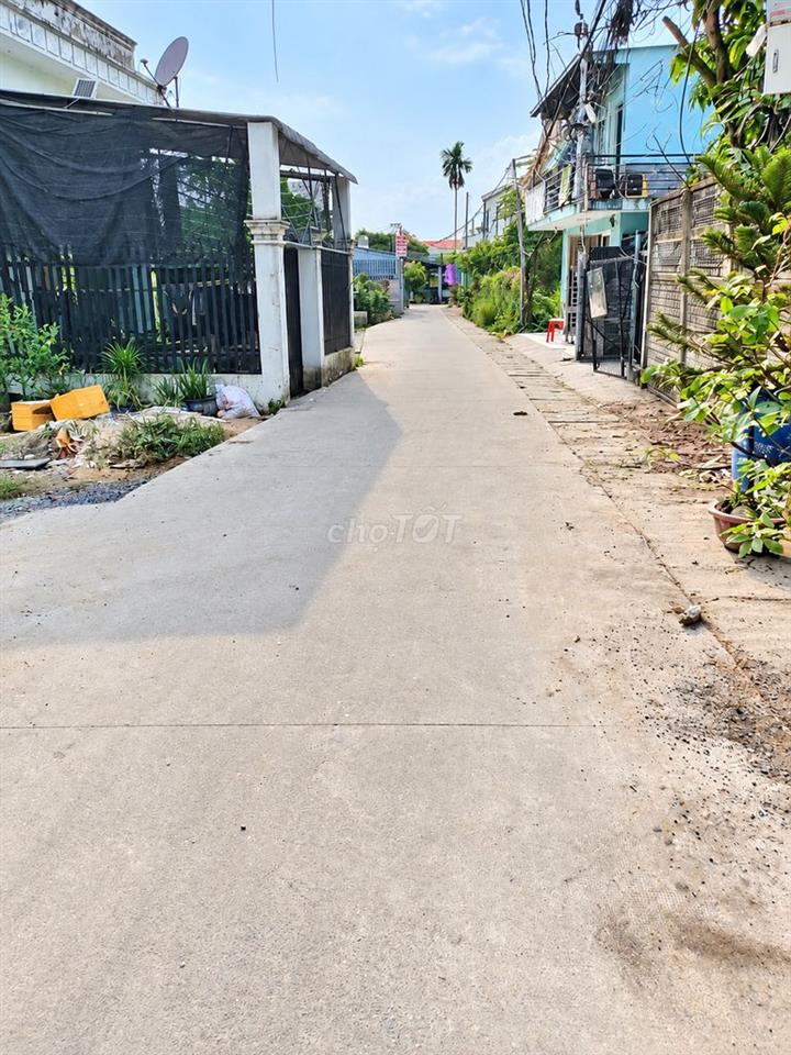 Dãy 9 Phòng Trọ Hưng Định 24, 262m², Dòng Tiền Gần 200tr/Năm