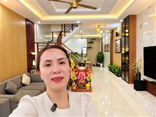 Bán nhà Dĩ An 98m², 1 trệt 1 lầu, 3PN, gần Vincom 550 – 5,7 tỷ