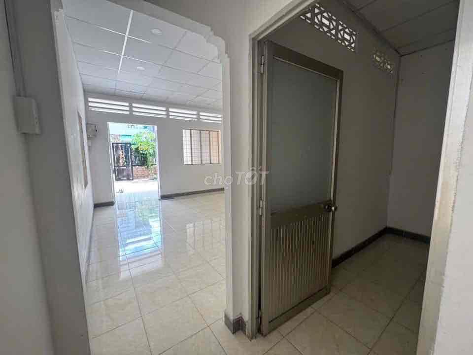 Cho thuê nhà phường Tân Hiệp giá 5000000rưỡi