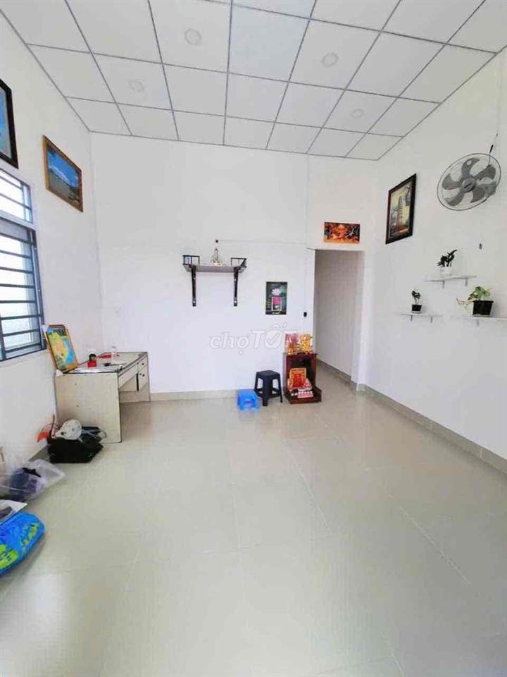 Cho thuê nhà phường Hòa an giá 5tr5