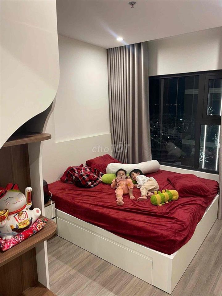 Chính chủ bán căn 22-16 view đối diện vincom