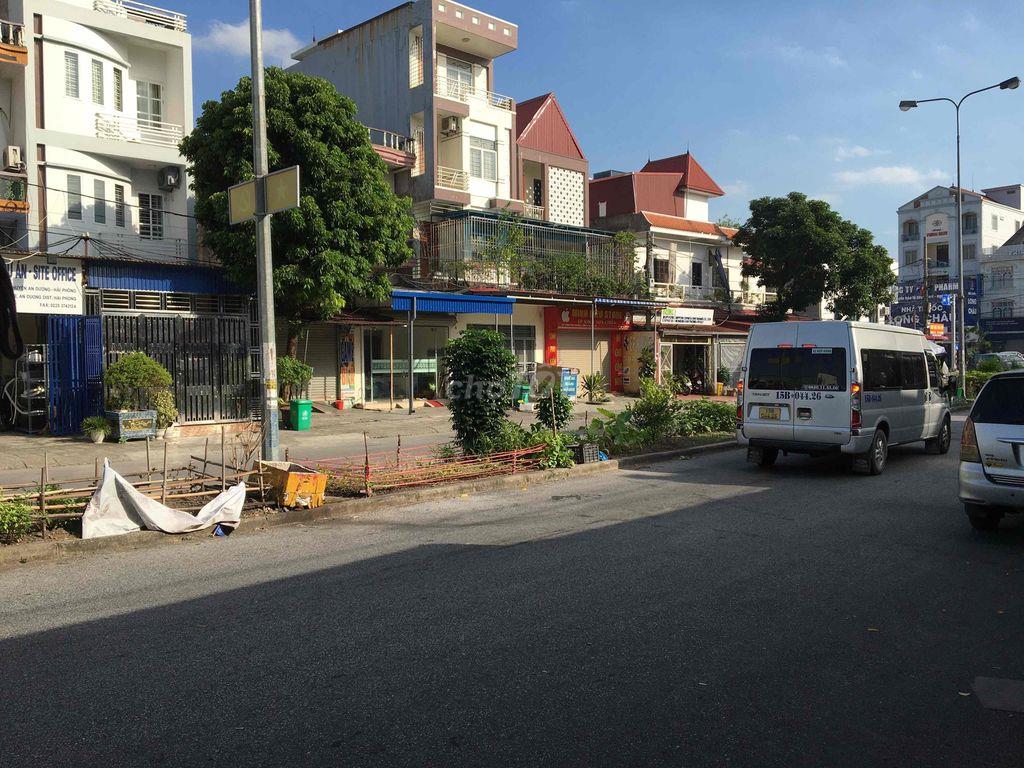 Cho thuê văn phòng hoặc kho hàng.