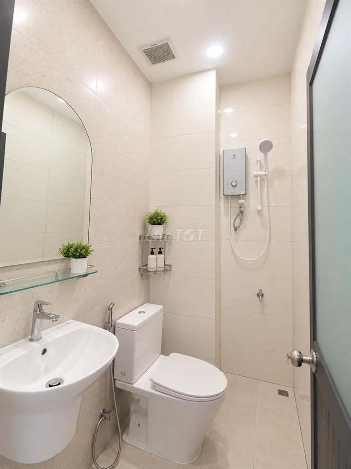 Chính Chủ cho Thuê căn hộ mới cửa sổ lớn kế chợ Bà Chiểu