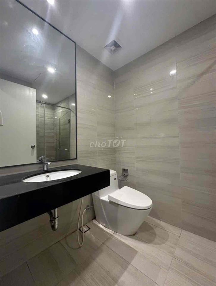 Lầu 8 ,nội thất âm tường đa năng ,55m2 chỉ 2 tỷ 3 sổ sẵn thuê 14 triêu