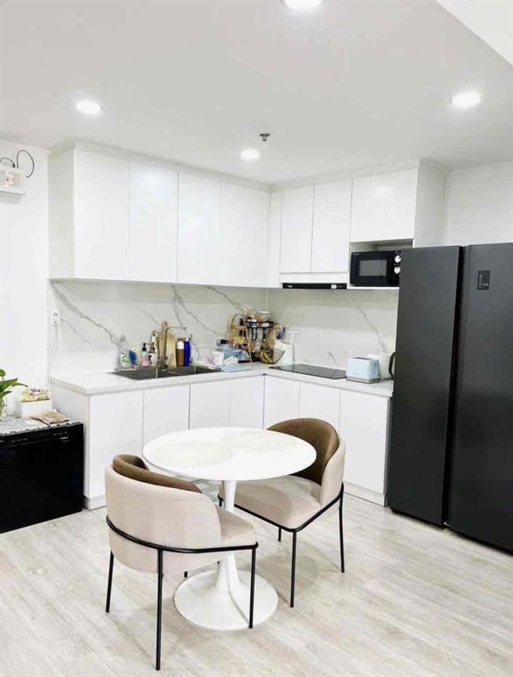 Sổ Sẵn , trả trước 900 Triệu , dọn ở ngay ,vay 10 năm khu an ninh 24/7