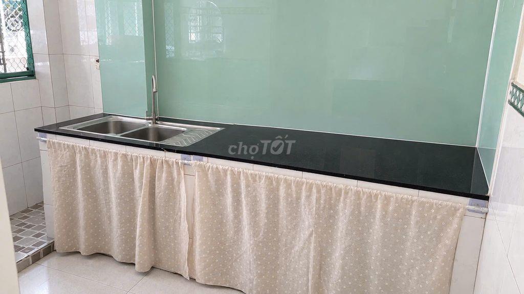 thuê chung cư xóm cải, còn dư 1 phòng