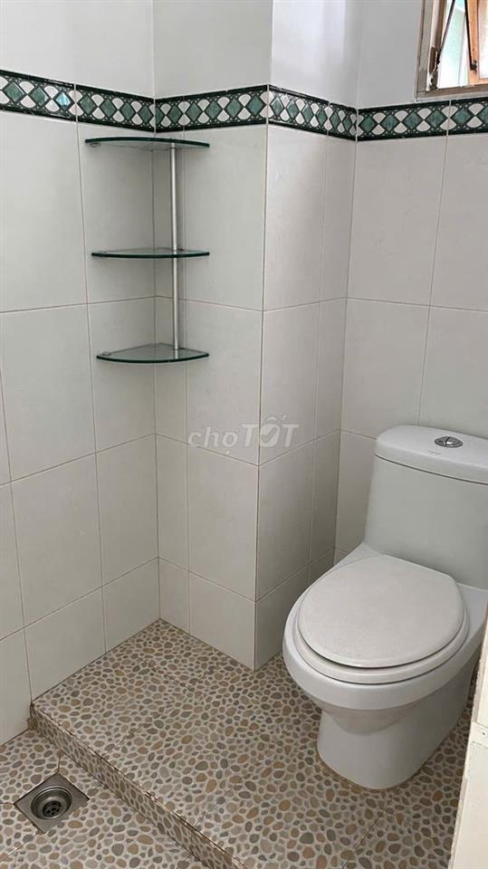 thuê chung cư xóm cải, còn dư 1 phòng