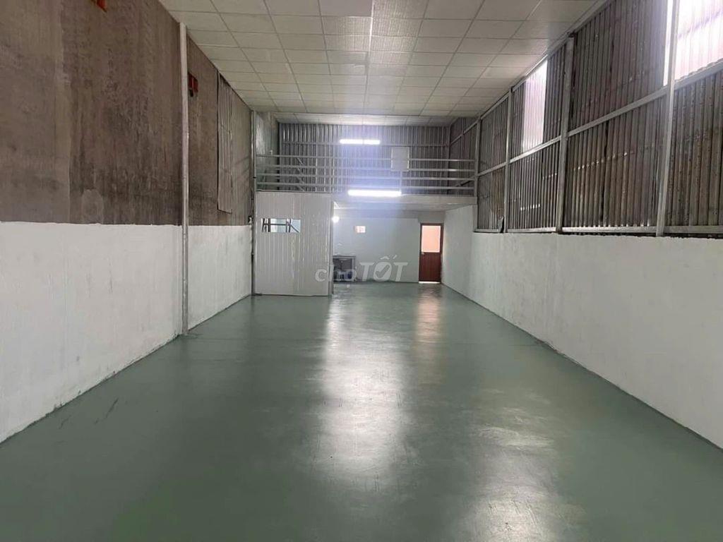 Cho thuê xưởng 180m2, 3 Pha, đường xe container, 12tr