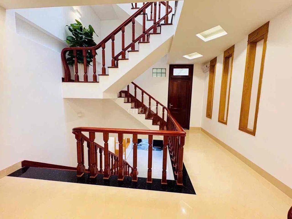 Nhà 4tầng Hẻm 7m Trung Tâm