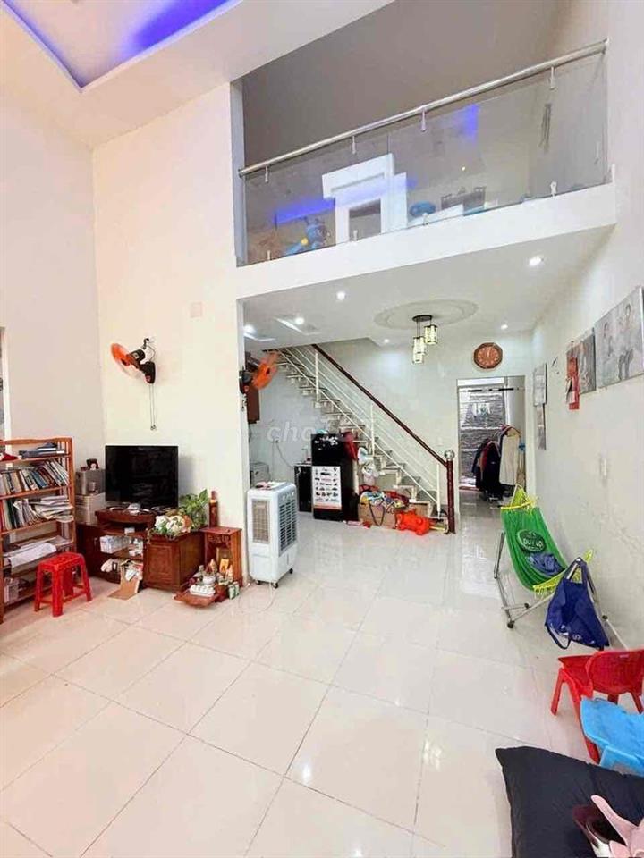 nhà 2tầng Hẻm VF3 Trung Tâm