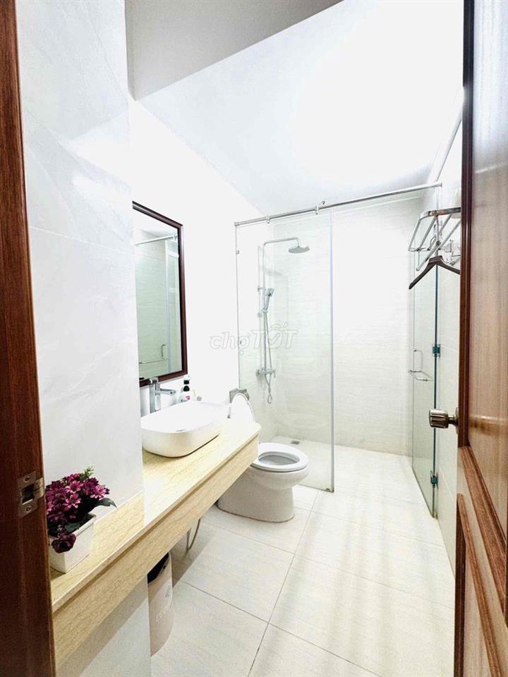 Biệt Thự Cách Biển 500m giá Ngộp