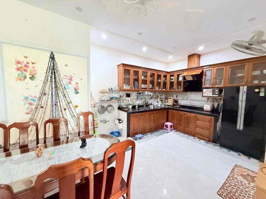 Nhà 4Tầng Hẻm Oto Tránh Nhau Trung Tâm