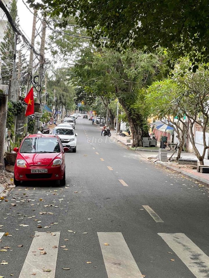 Đất Mặt Tiền Cách Biển 200m