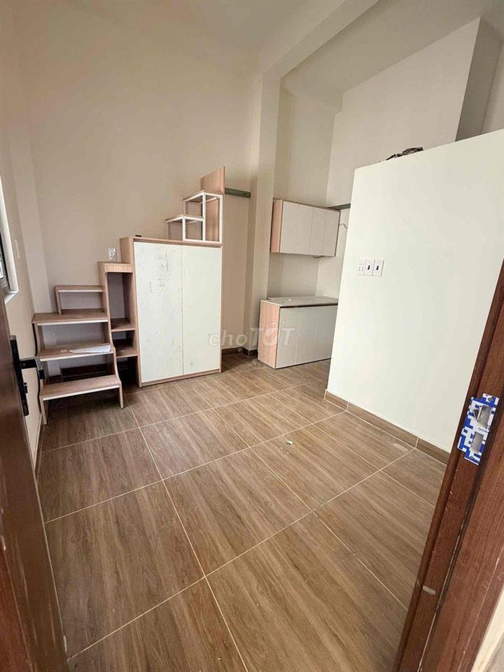 NHÀ MỚI đang hoàn thiện Ở HÀNG TRE GIÁP LÊ VĂN VIỆT Q9 GẦN VIHOME Q9