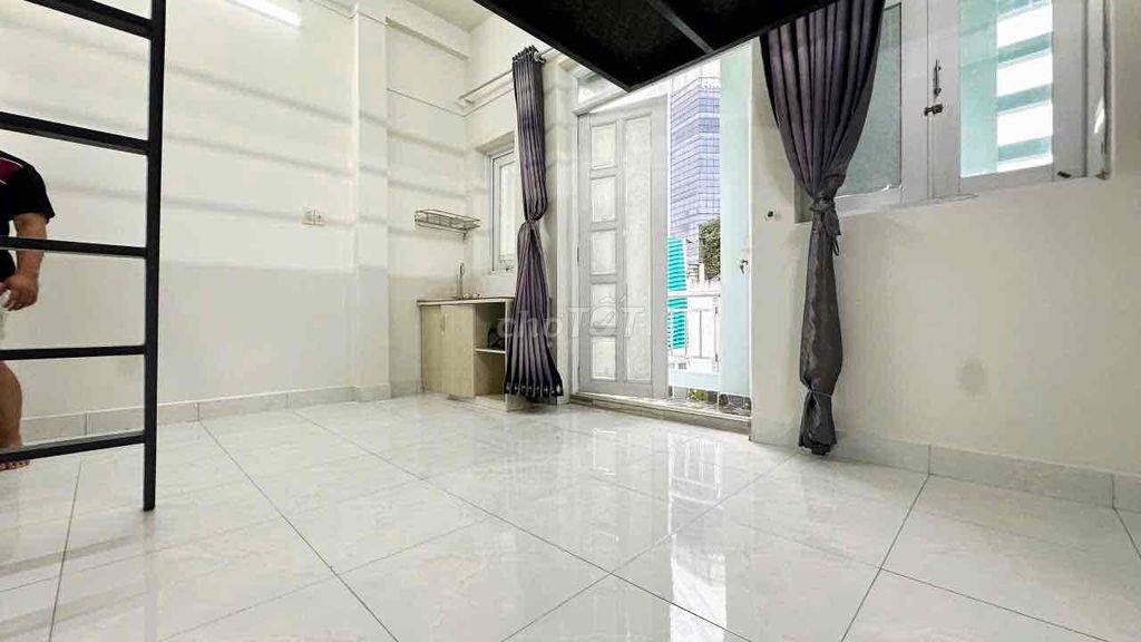 NHÀ MỚI Q1 BAN CÔNG GIÁ RẺ ở đc 3-4ng FULL NỘI THẤT TẠI TRƯƠNG HÁN SIU