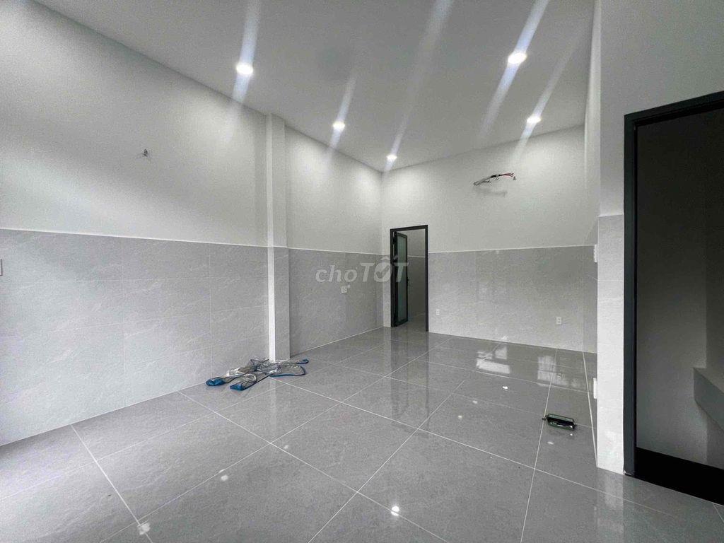 2pn 1pk ban công, tách bếp, tại TTN Q12 giá rẻ ở đc 4ng