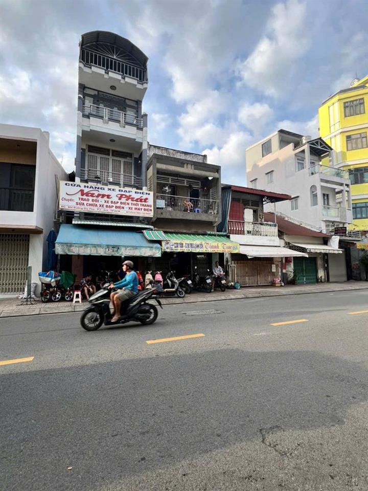 Bán nhà mặt tiền Gia Phú, nở hậu, chính chủ lâu năm