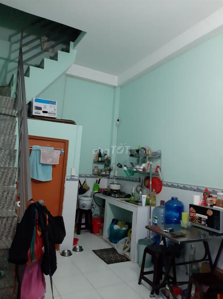 Phòng trọ khép kín, 1 trệt 1 lầu, diện tích sàn 30 m2.