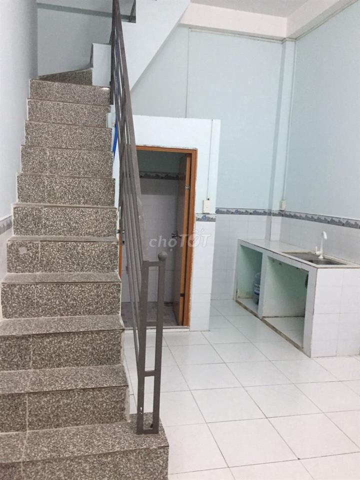 Phòng trọ khép kín, 1 trệt 1 lầu, diện tích sàn 30 m2.